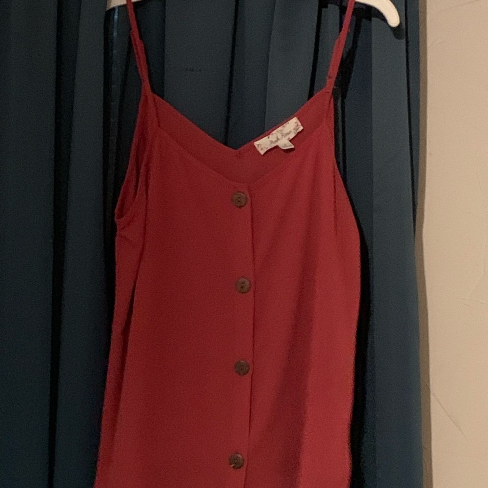 Tank - Picture 1 of 2
